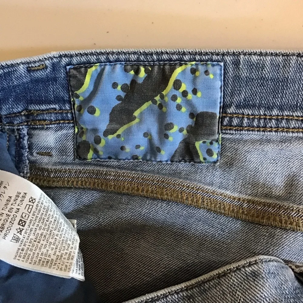 Diesel Tepphar 31x32 Tag Size Men's Distressed Slim Jeans Measures 33x31